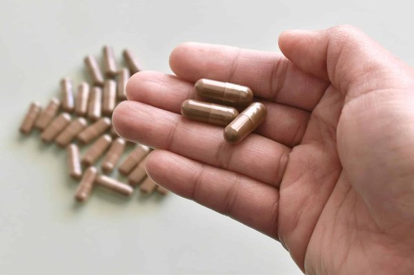 How to Craft the Ultimate Capsule Wardrobe for UK Business Travel?